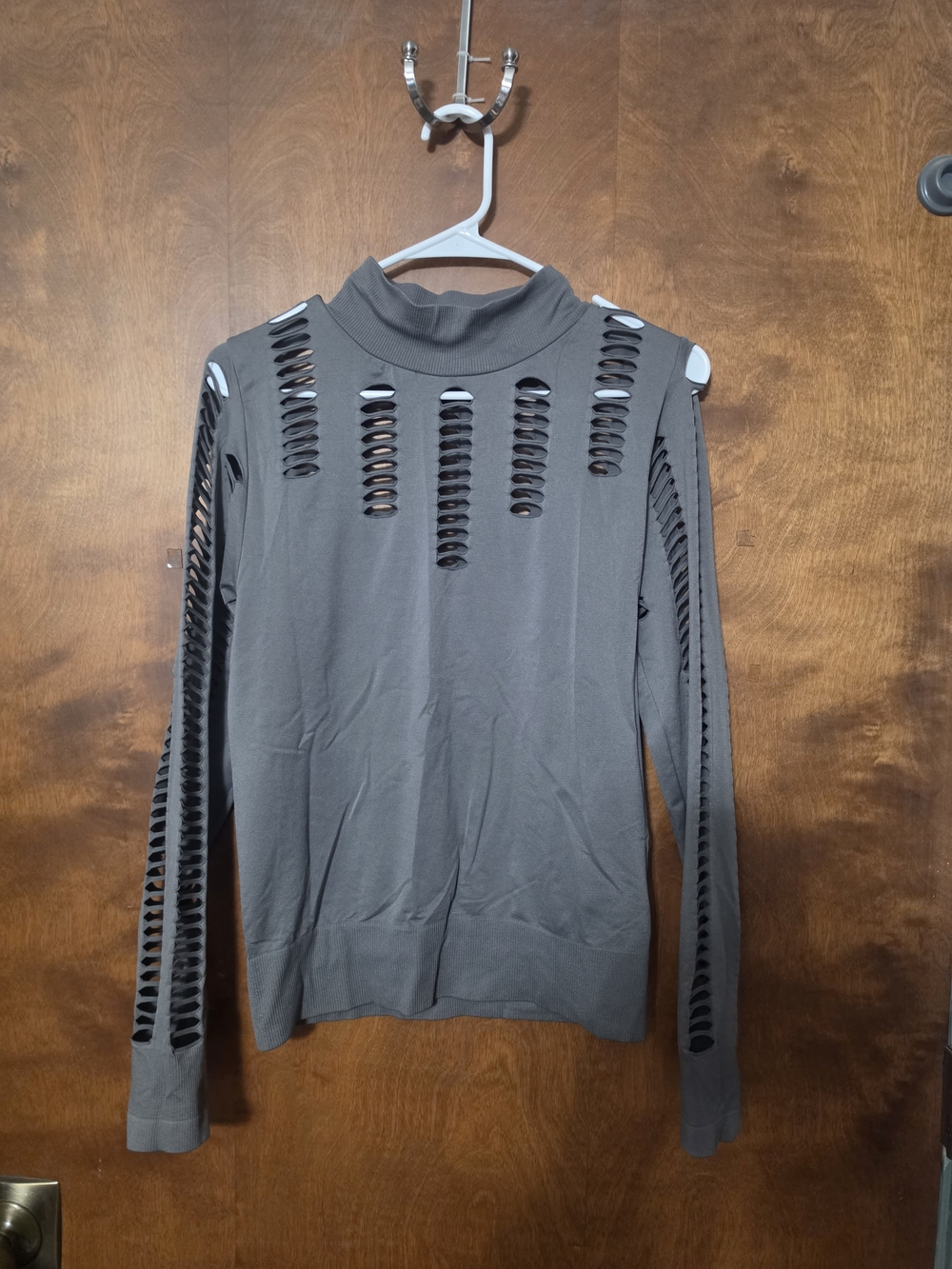 VENUS Charcoal Gray Long-Sleeve Cutout Mock Neck Top